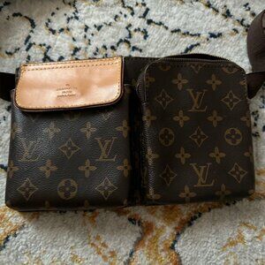 LOUIS VUITTON FANNY PACK